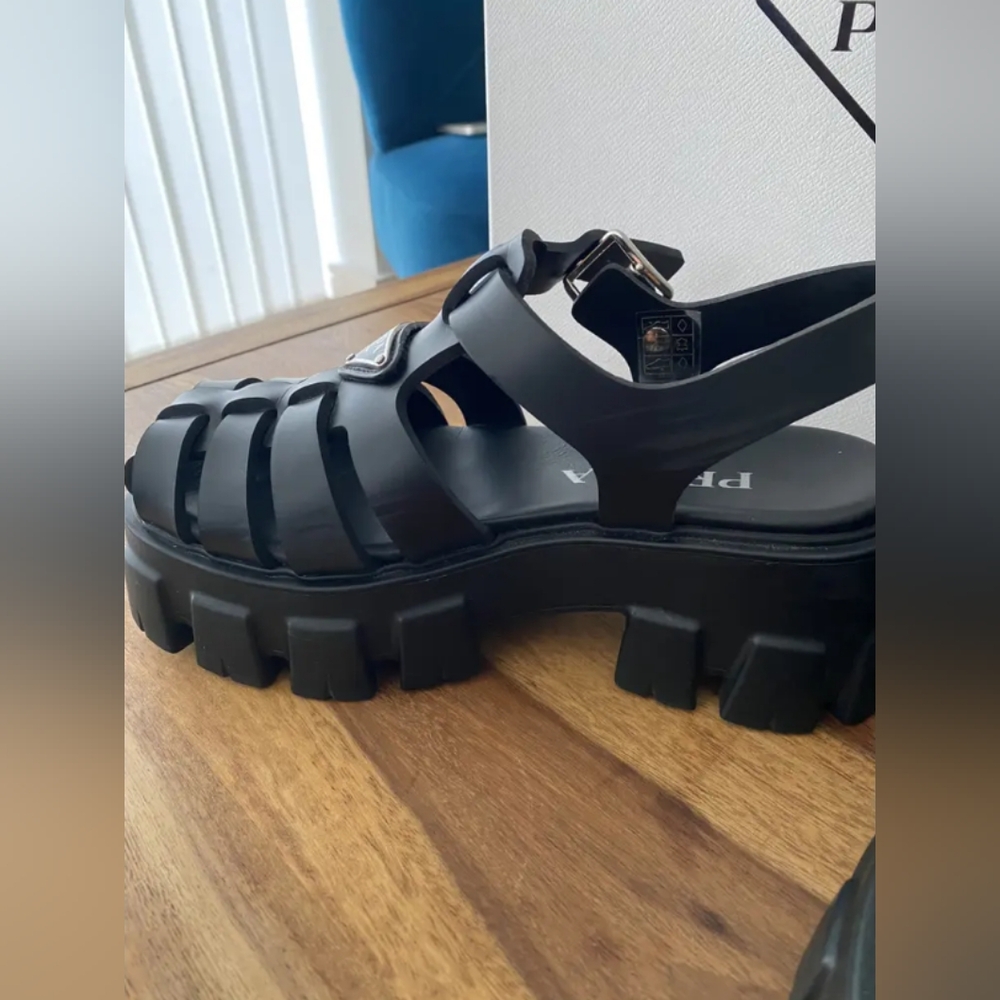 Prada Monolith Platform Bucket Sandal - Picture 5 of 5